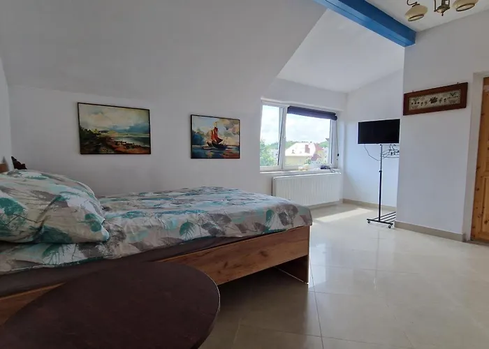 Bos-znam בית הארחה 3*